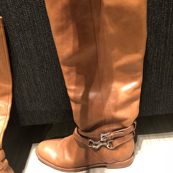 Coach Boots - Picture 2 of 8